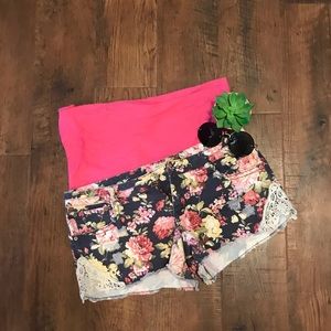 Mudd Flower and Lace shorts (Juniors)
